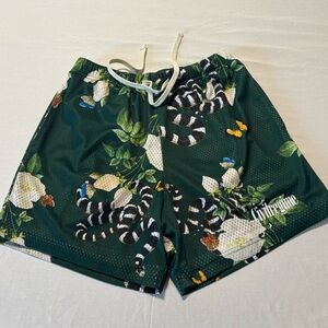 Intrépide Green Floral Women's Athletic Shorts